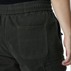 CARGOHOSE AUS FLEECE MIT TASCHEN