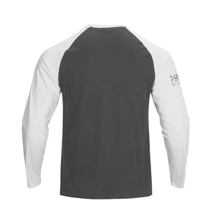 CAMISETA DE MANGA LARGA RAGLÁN CON GRÁFICO DE LA BANDERA DE EE. UU.